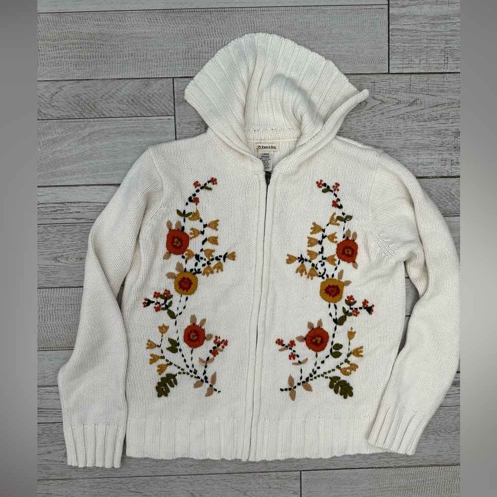 St. John’s‎ Bay Embroidered Sweater